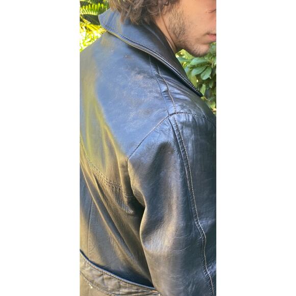 Vintage Lightly Distressed Black Leather Trench Coat Wooden Button Mens Med 38 - Picture 15 of 16